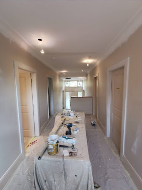 Paris's paint and Decorate residential and commercial